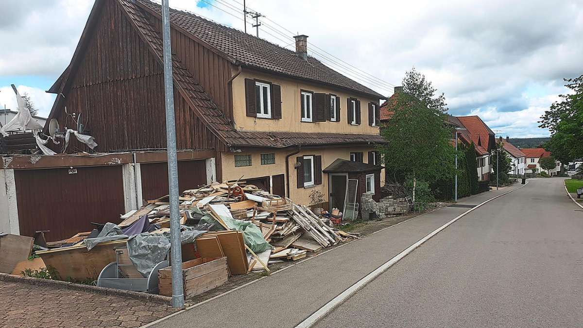 Müll in Waldmössingen: Holzberg in Kichbergstraße: Stadt bleibt dran