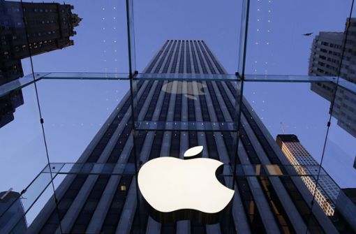 Das Markenzeichen von Apple (hier vor einer Fassade in New York angebracht) steht für maximalen Erfolg an den Börsen. Foto: AP//Mark Lennihan