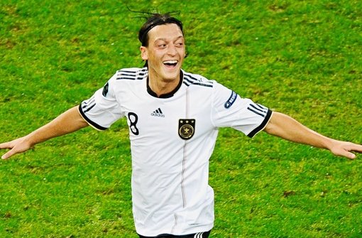 Mesut Özil im Dress des deutschen Nationalmannschaft Foto: dpa