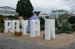 Die Buchstaben der Partnerstadt sowie der Sand, auf dem sie stehen soll den Balingern erhalten bleiben. Foto: Eyckeler