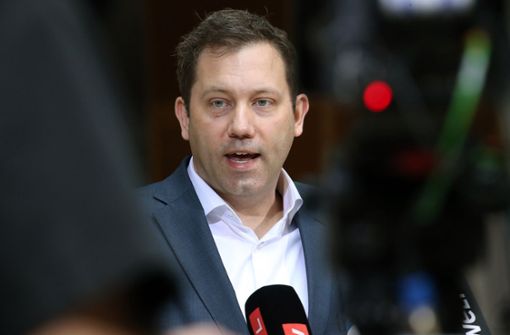 SPD-Chef Lars Klingbeil äußert sich scharf in Richtung der Opposition (Archivbild). Foto: dpa/Wolfgang Kumm