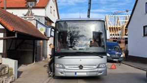 Trillfingen hat zwar Busse die fahrplanmäßig im Ort halten, aber verschiedene Aspekte des über sie bewerkstelligten Personennahverkehrs erscheinen dem Ortschaftsrat verbesserungswürdig. Foto: Carola Lenski