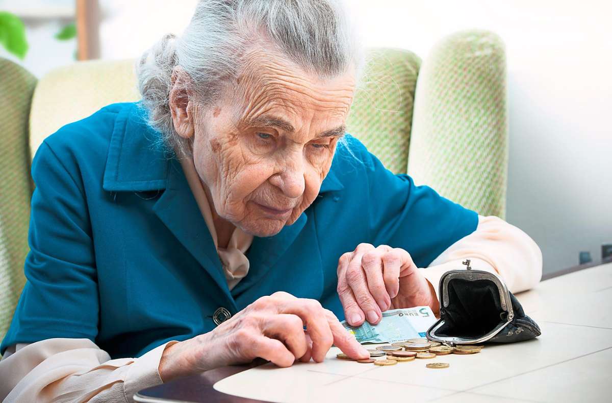 Nicht nur ältere Menschen sind beim Thema Armut betroffen. Foto: © Alexander Raths – stock.adobe.com