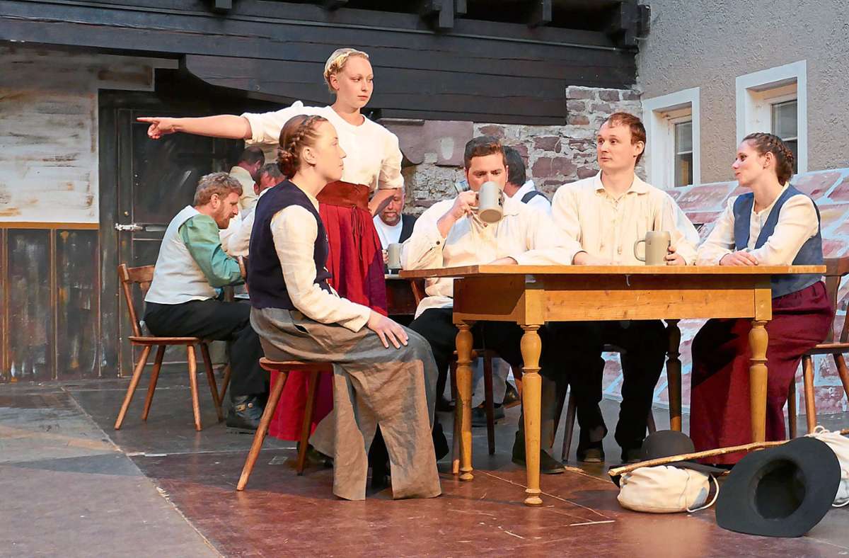 Für ihr Freilichttheater hoffen die Macher auf ähnliche Erfolge wie 2017 (Bild), als in Dornstetten zum Stadtjubiläum „Lene und die Liebe“ aufgeführt wurde. Foto: Archiv/Günther