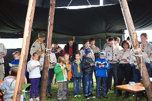 Das 20-jährige Bestehen des Stammes feierten die Royal Rangers mit einigen Liedern.   Foto: Royal Rangers Foto: Schwarzwälder-Bote