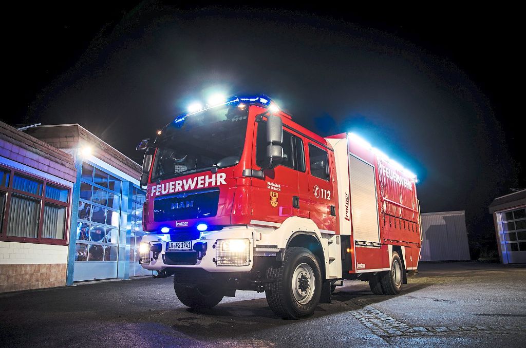 Der neue Gerätewagen der Seelbacher Feuerwehr Fotos: Gemeinde