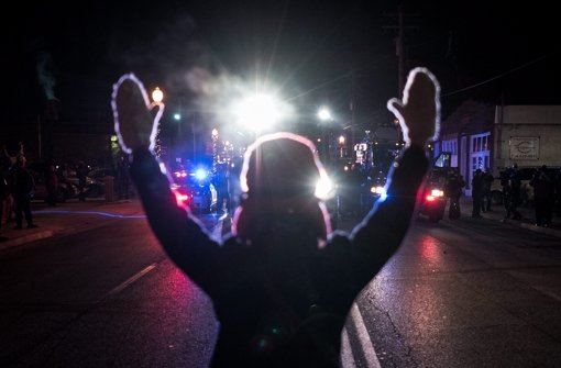 Einst haben die Proteste in den USA und vor allem in Ferguson bewirkt: Der Todesschütze Darren Wilson hat seinen Dienst quittiert. Foto: EPA