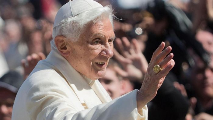 Jürgen Rieger hat Papst Benedikt XVI. die Hand geschüttelt