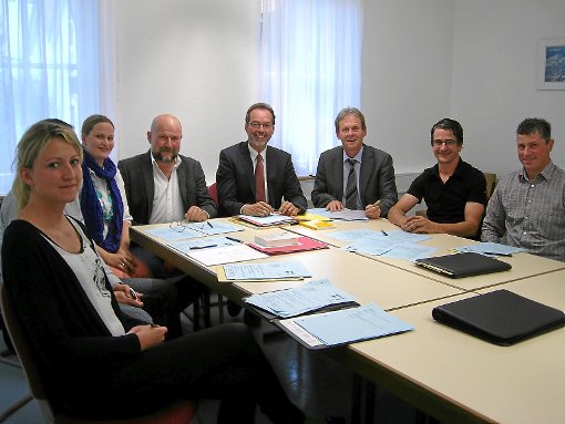 Die Mitglieder des Effringer Ortschaftsrates wurden am Dienstag  verpflichtet. Foto: Lawicki Foto: Schwarzwälder-Bote