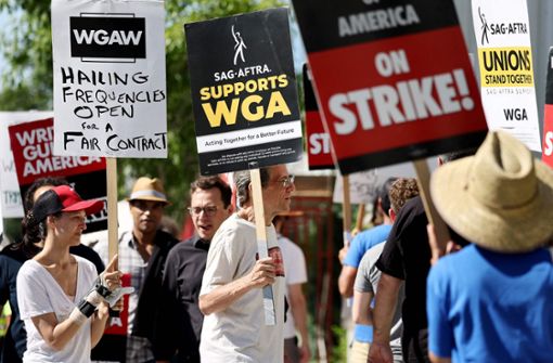 In Hollywood treten nun auch die Schauspieler in Streik. Foto: Getty Images via AFP/MARIO TAMA