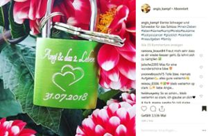 Angela Wehrmann aus Rangendingen  hat ein Schloss mit dem Datum ihrer Stammzellentransplantation geschenkt bekommen. Foto: Screenshot Instagram