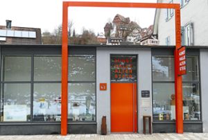 Noch stehen Interessierte bei der Kunsthalle Altensteig vor verschlossenen Türen.Foto: Stadler Foto: Schwarzwälder Bote