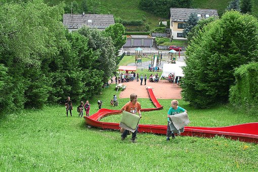 Rutschspaß  für Groß und Klein ist bei der Freien evangelischen Gemeinde am Furtwanger Spielplatzberg geboten. Foto: Gemeinde Foto: Schwarzwälder-Bote