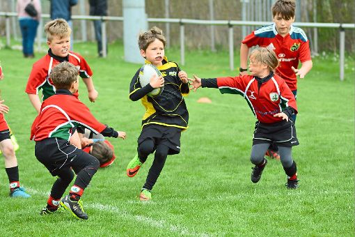 Kämpfen wie die Großen. Die Rugby-Kids waren beim Turnier mit Einsatz bei der Sache.  Foto: Frei
