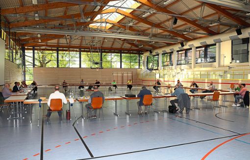 Der Haiterbacher Gemeinderat wählte einen geräumigen Tagungsort: die Kuckuckshalle.Foto: Priestersbach Foto: Schwarzwälder Bote