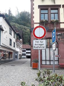 Um Durchgangsverkehr zu vermeiden, hat die Stadt ein Schild Anlieger frei aufgestellt. Foto: Stadt Wolfach