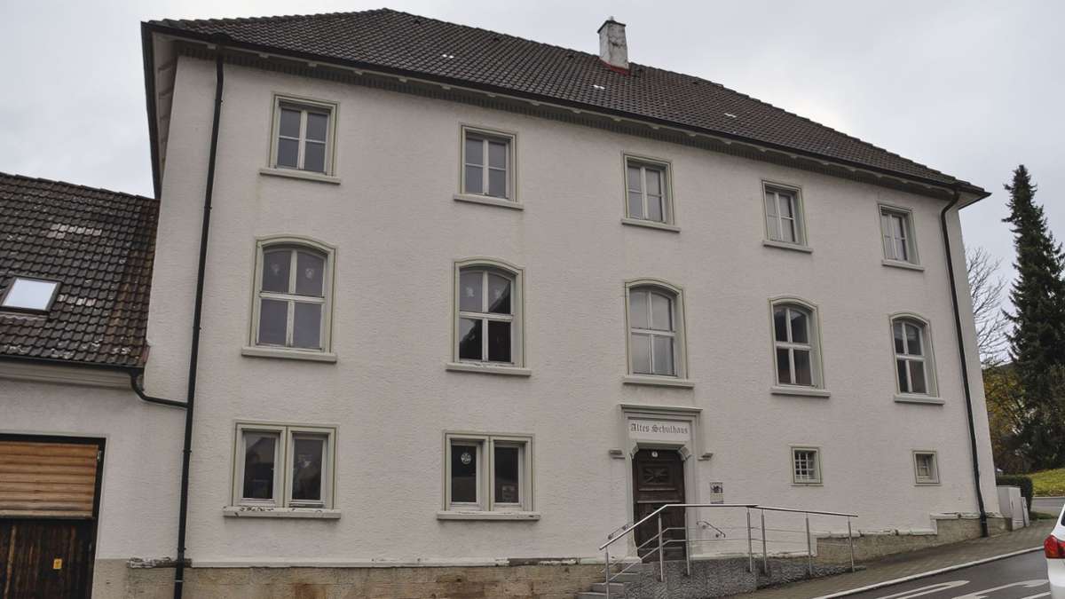 Altes Schulhaus in Blumberg: Schmuckstück für Liebhaber steht zum Verkauf