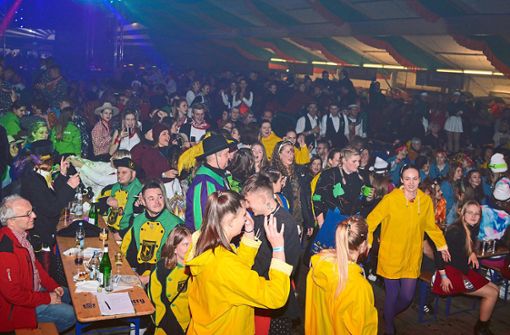 Partystimmung herrscht am Freitag beim Showtanzabend zur Eröffnung des großen Ringtreffens in Waldmössingen. Foto: Herzog