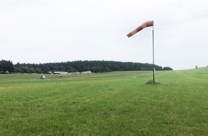 LSV Degerfeld feiert drinnen: Fliegerfest in Tailfingen findet trotz Wetterprognose statt