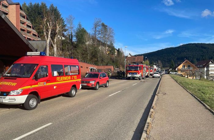 Haus Schwarzwaldgrund Tonbach: Brand in Tiefgarage: Zwei Abteilungen rücken aus