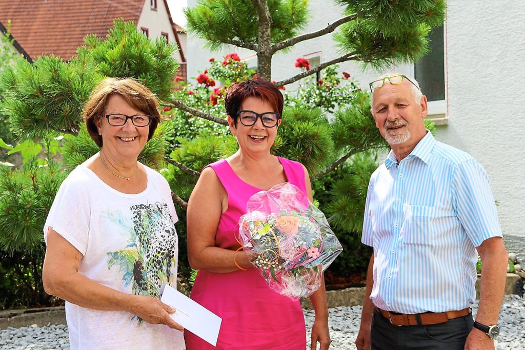Der Verein Bürger helfen Bürgern begrüßte sein 600. ­Mitglied  (von links): Edelgard Ertl, Jeanette Fecker und Rudolf Buckenmaier. Foto: Wahl Foto: Schwarzwälder Bote