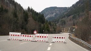Bundesstraße 31 und Höllentalbahn sind möglicherweise noch bis Freitag gesperrt