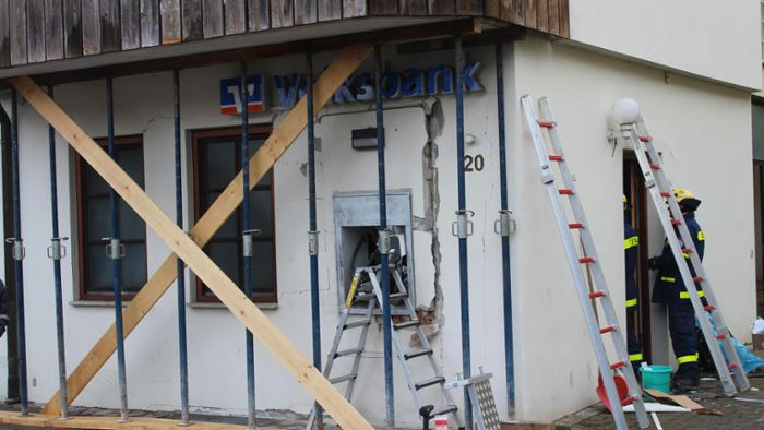 Geldautomaten-Sprengung: Auch Dorfladen ist beschädigt