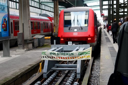 Die GDL wird wieder die Deutsche Bahn bestreiken, Bahnreisende haben das Nachsehen. Welche Rechte haben Passagiere bei Zug- und Flugausfällen? Foto: www.7aktuell.de |