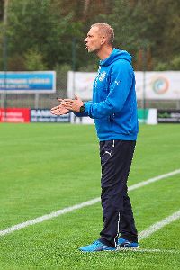 Walldorf-Trainer Andreas Kocher hatte bislang selten Grund zu klatschen. Foto: Eibner Foto: Schwarzwälder-Bote