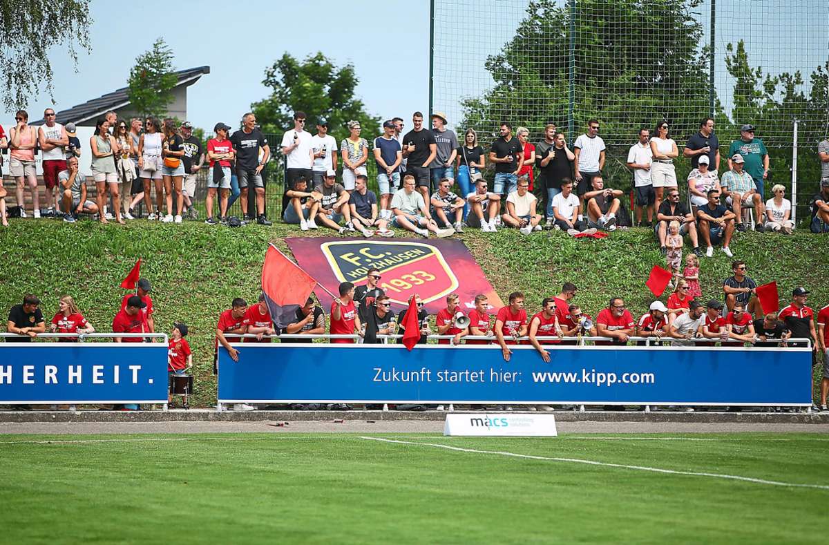 Groß war die Unterstützung für den FC Holzhausen.