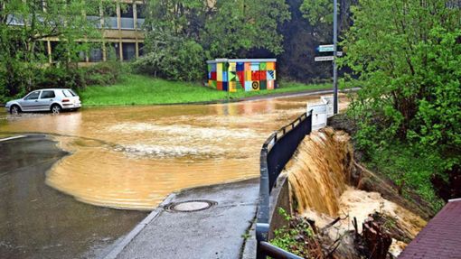 Wassermassen haben im Mai 2023 die Straßen geflutet (Archivfoto). Foto: Visel