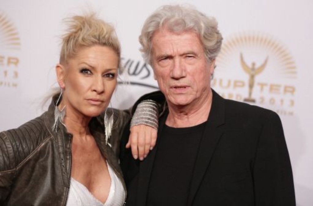 Jupiter-Award fürs Lebenswerk: Hollywood-Star Jürgen Prochnow und seine Frau Birgit Stein. Foto: dpa