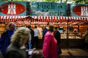 Den Fischmarkt wird es auf dem Karlsplatz wohl weiter geben Foto: Leif Piechowski