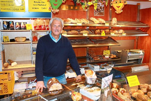 Die Bäckerei-Konditorei Haag eröffnet im März nächsten Jahres auf dem Altensteiger Marktplatz ein Eiscafé. Unser Bild zeigt den Geschäftsführenden Gesellschafter Lothar Volz. Foto: Köncke