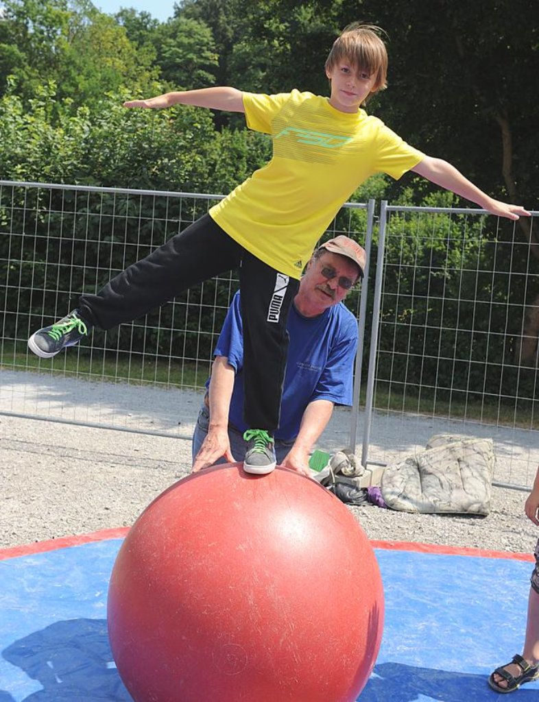 Zirkus Zappzarap Begeistert Kinder