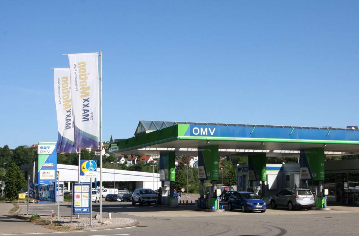 Nach dem Preissturz herrscht an den Tankstellen teilweise wieder ein normaler Betrieb, wie hier in Haigerloch-Stetten. Foto: Kost