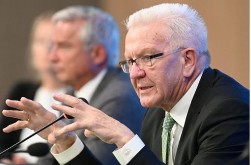 Ministerpräsident Winfried Kretschmann (Grüne) hat erste Überlegungen zu einem besseren Katastrophenschutz vorgestellt. Foto: dpa/Bernd Weissbrod