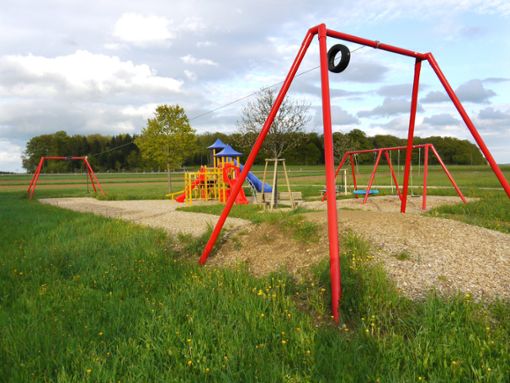 Wer ein Grundstück im Baugebiet Riedern kaufen darf, wo dieser Spielplatz steht, hat der Gemeinderat festgelegt. Archiv-Foto: Eyrich Foto: Schwarzwälder Bote