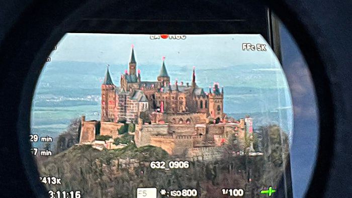 Welche Dreharbeiten gerade auf der Burg Hohenzollern laufen