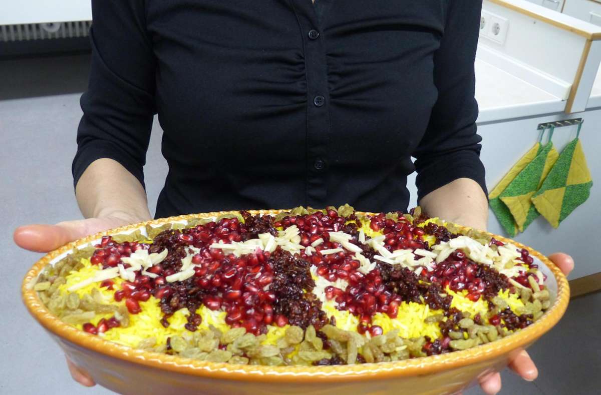 Beim persischen Essen wird der Fokus auf den Reis gelegt, dieser wird aufwendig dekoriert. Foto: Kupferschmidt
