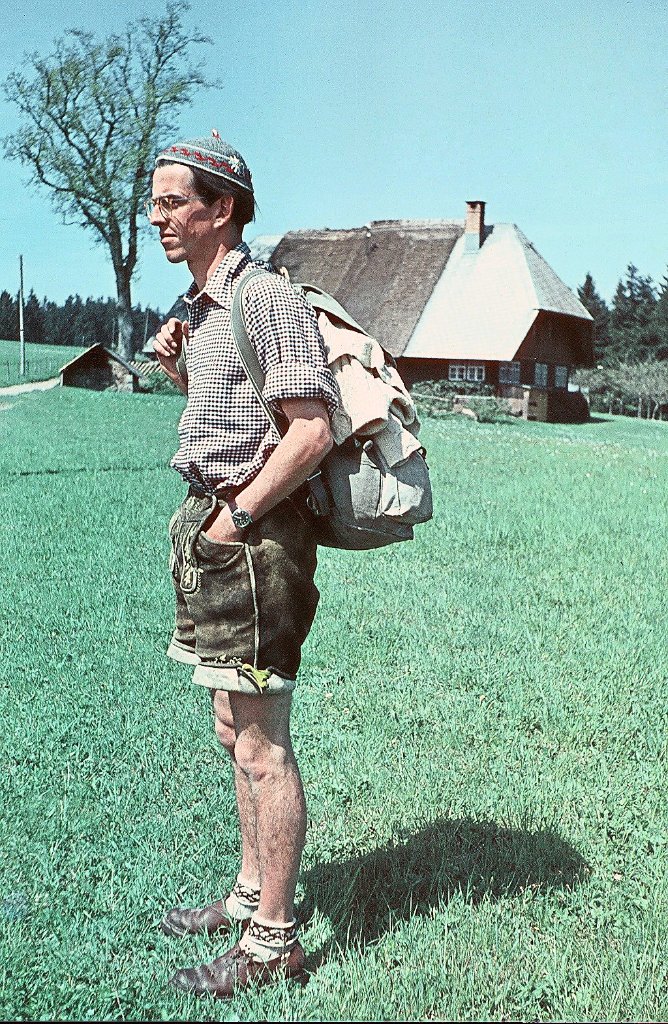 Kurt Hafner bei einer Wanderung im Schwarzwald um 1950. Foto: Stadtarchiv Schramberg