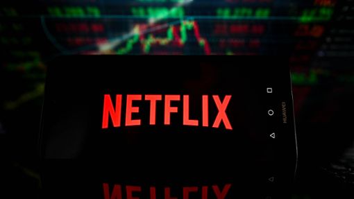 Netflix erhöht in einigen Ländern seine Preise. Foto: IMAGO/SOPA Images/IMAGO/Omar Marques / SOPA Images