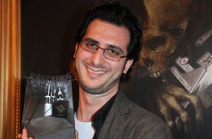 Der Ludwigsburger Filmstudent Murat Eyüp-Gönültas freut sich über seinen Preis. Foto: dpa