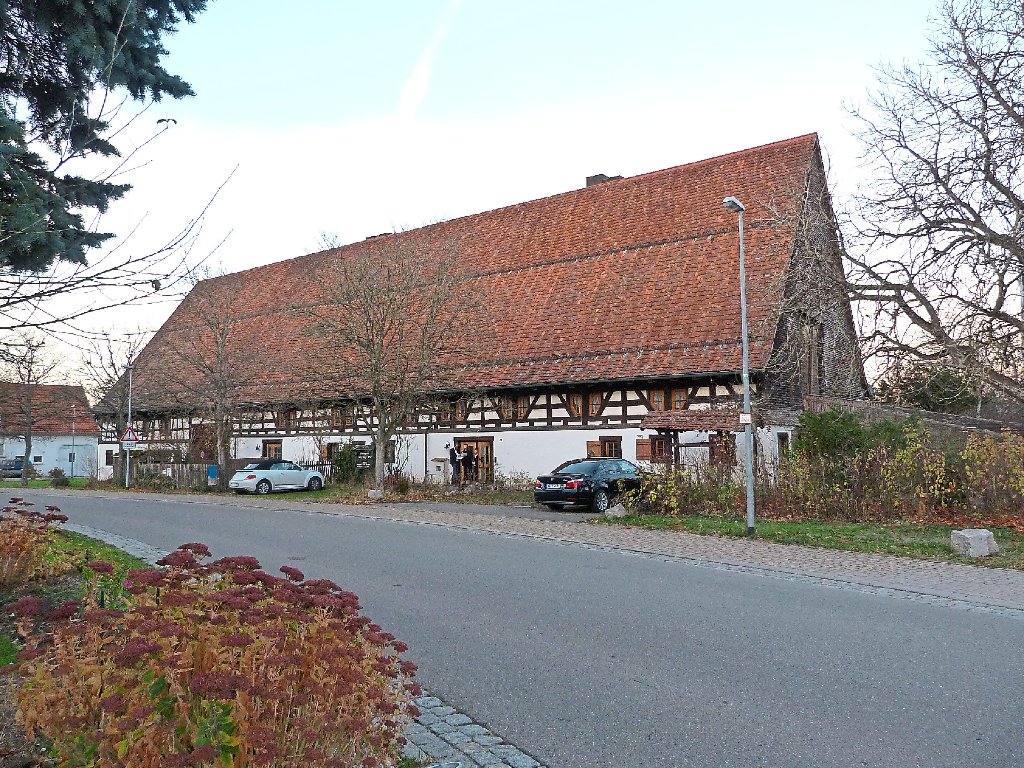 Das ehemalige Freizeitheim der AWO im 80-Einwohner-Flecken Vaihingerhof steht seit einigen Jahren leer. Mitte Dezember ziehen 70 Flüchtlinge ein. Foto: Otto