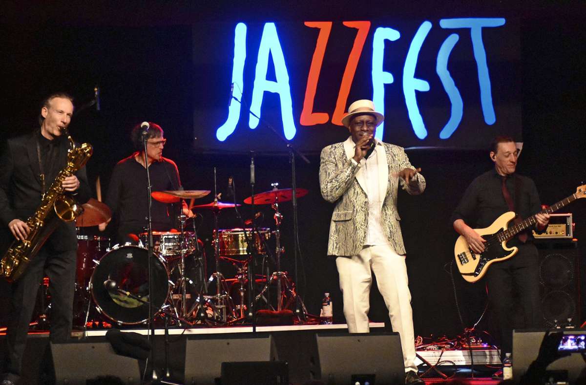 Jazzfest in Rottweil: „De Phazz“ und „RSXT“ begeistern in der Stallhalle
