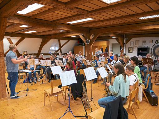 Die Probenarbeit bei der Musikkapelle Mundelfingen für das bevorstehende Herbstkonzert sind in vollem Gange. Foto: Glunk Foto: Schwarzwälder Bote