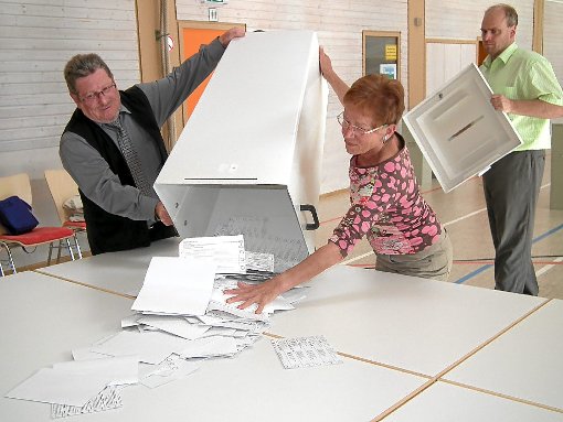 Auch in  Langenbrand hatten die Wahlhelfer am Sonntag einiges zu tun. Foto: Stocker Foto: Schwarzwälder-Bote