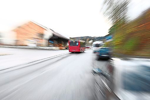 Ein Linienbus ist in Epfendorf von der Straße abgekommen. Symbolbild.  Foto: Archiv: Schulz