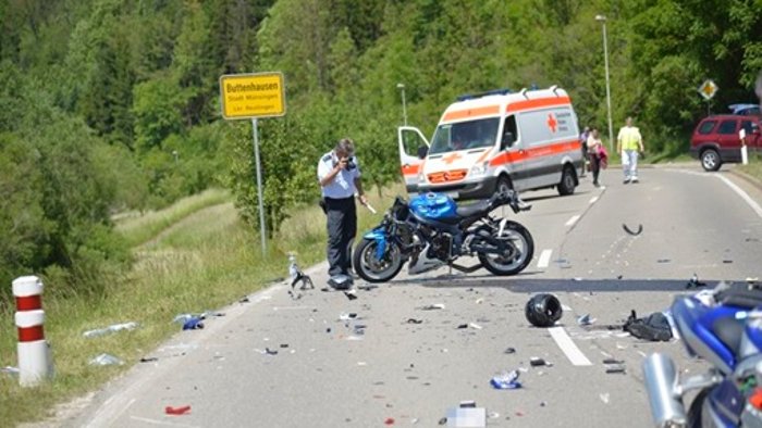 Zwei Motorradfahrer lassen ihr Leben