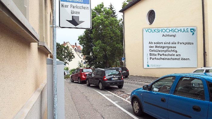 Stadt schafft kostenlose Parkplätze ab